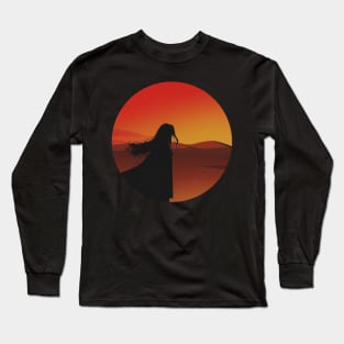 The girl in the desert Long Sleeve T-Shirt